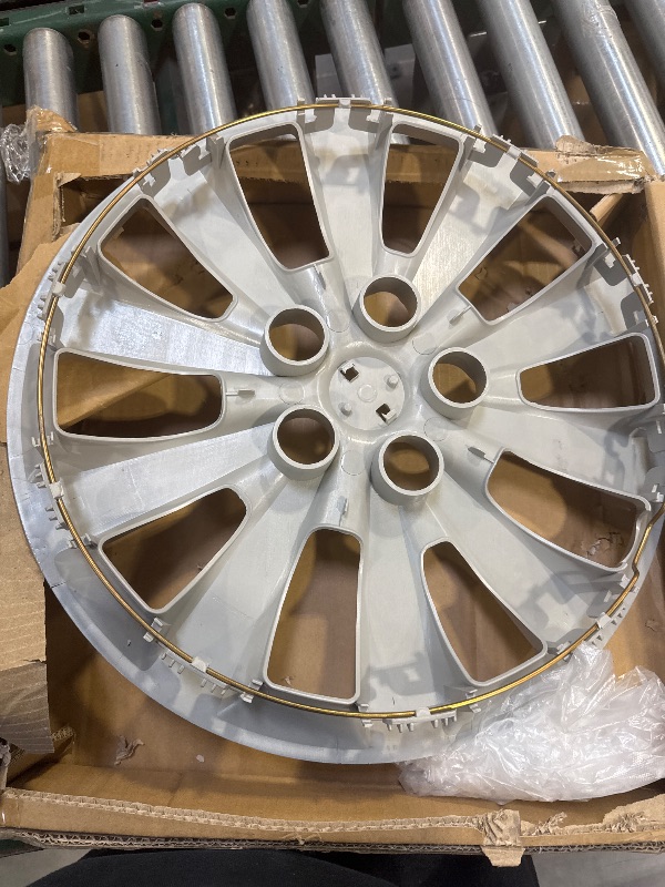 Photo 1 of Wheel Rim 10-Spoke Silver (Model Unknown)