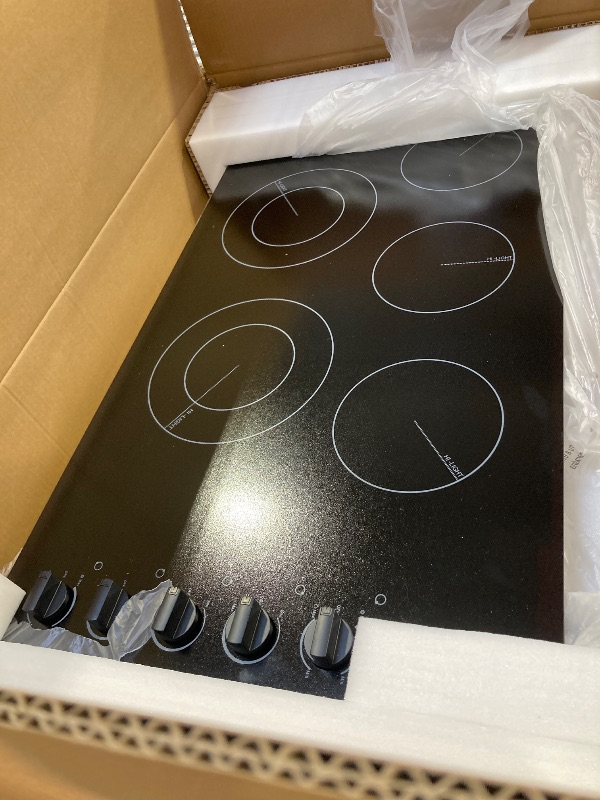 Photo 1 of Karinear 36 Inch Electric Cooktop 5 Burners, Knob Control Built-in Ceramic Cooktop, 36" Radiant Electric Stove Top, Over-Temperature Protection, Hot Surface Indicator, 220-240v, Hard Wire, No Plug