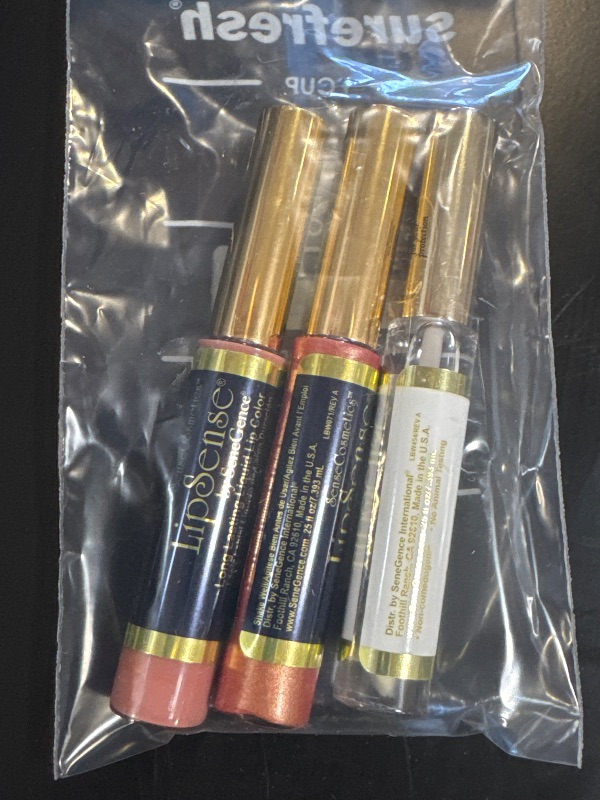 Photo 1 of Pack of 3 LipSense GLOSS - Moisturizing Lip Gloss by Senegence (Random 3 Colors), 
