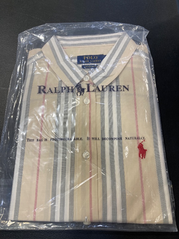 Photo 1 of Ralph Lauren Dress Shirt Men Long-Sleeved Button-Up Shirt  ( slim fit ) SIZE --- Medium 