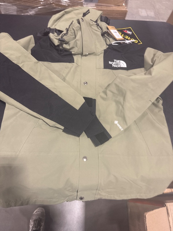 Photo 1 of The North Face 1990 Gore Tex Mountain Jacket Olive Green Size Med 
