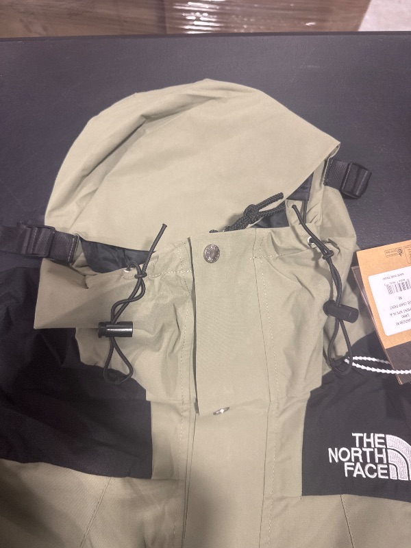 Photo 1 of The North Face 1990 Gore Tex Mountain Jacket Olive Green Size Med 

