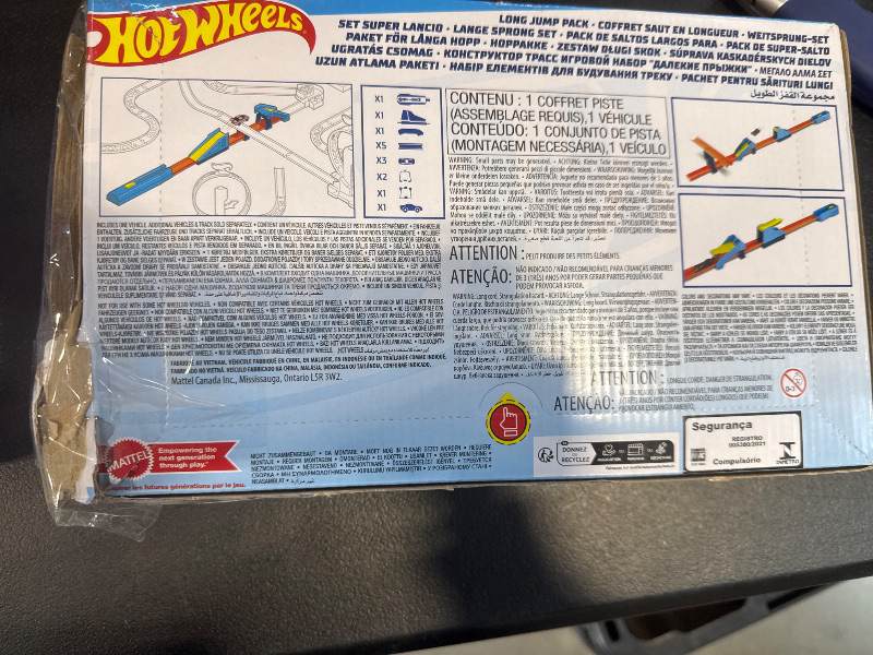 Photo 1 of Hot Wheels Toy Car Set, Track Builder Unlimited Long Jump Pack, Playset with 13 Component Parts & 1:64 Scale Vehicle