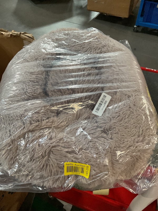 Photo 1 of (BAGGED) WESTERN HOME WH Calming Dog & Cat Bed, Anti-Anxiety Donut Cuddler Warming Cozy Soft Round Bed, Fluffy Faux Fur Plush Cushion Bed for Small Medium Dogs and Cats (20') 