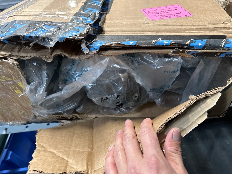 Photo 1 of TRQ Front Lower Control Arm with Ball Joint Set Compatible with 2006-2010 Jeep Commander 2005-2010 Grand Cherokee