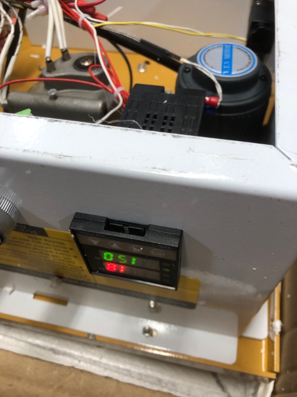 Photo 1 of ***ITEM TESTED FOR POWER, UNABLE TO TEST FURTHER***
YUCHENGTECH Edge Bander Banding Machine Automatic Tape Breaking Portable Edge Banding Machine Curve Straight Edge Bander With Microcomputer Intelligent Temperature Control (110, Volts (AC))