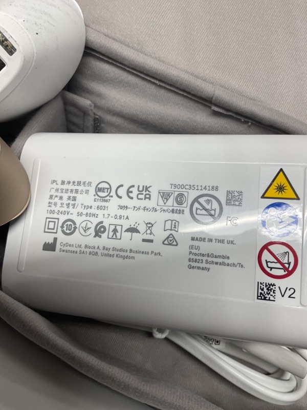 Photo 1 of (POWER TESTED) (UNABLE TO TEST FURTHER) Braun IPL Silk·Expert Pro 5 PL5157 Latest Generation IPL, Holiday Gifts for Women and Men, at-Home Hair Removal System with Soft Pouch and Precision Head