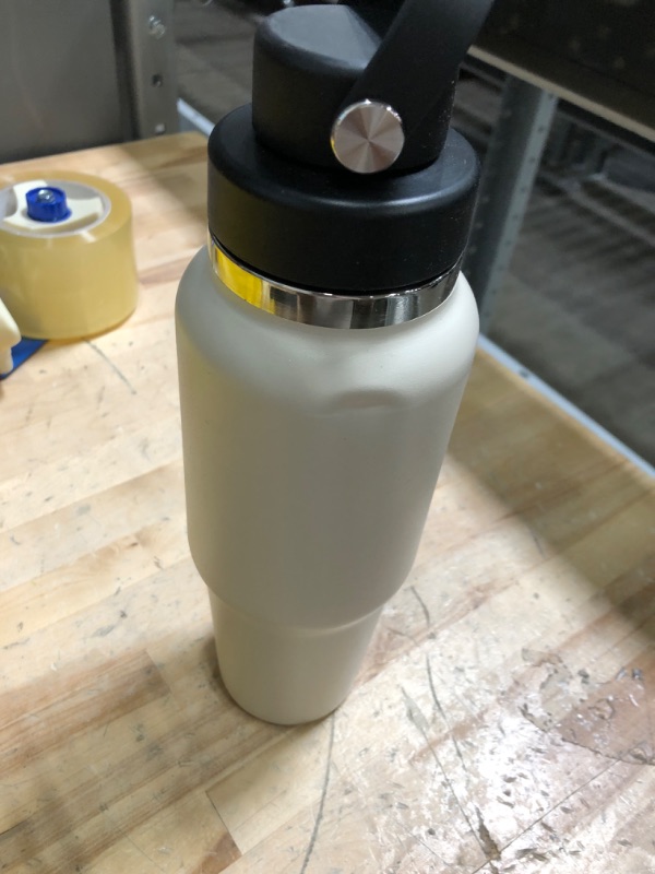 Photo 1 of Hydro flask tumbler 