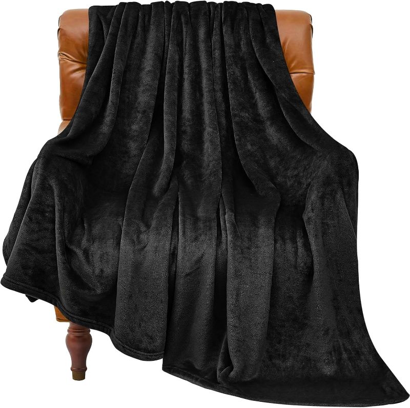Photo 1 of Black Fluffy blanket size unkown