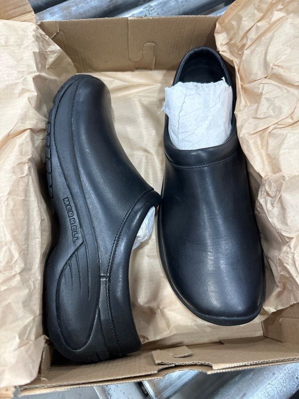 Photo 1 of Men's black shoes, 11.5