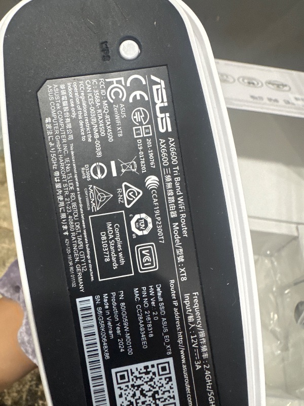 Photo 1 of ASUS ZenWiFi AX6600 Tri-Band Mesh WiFi 6 System (XT8 1PK) - Whole Home Coverage up to 2750 sq.ft & 4+ rooms, AiMesh, Included Lifetime Internet Security, Easy Setup, 3 SSID, Parental Control, White