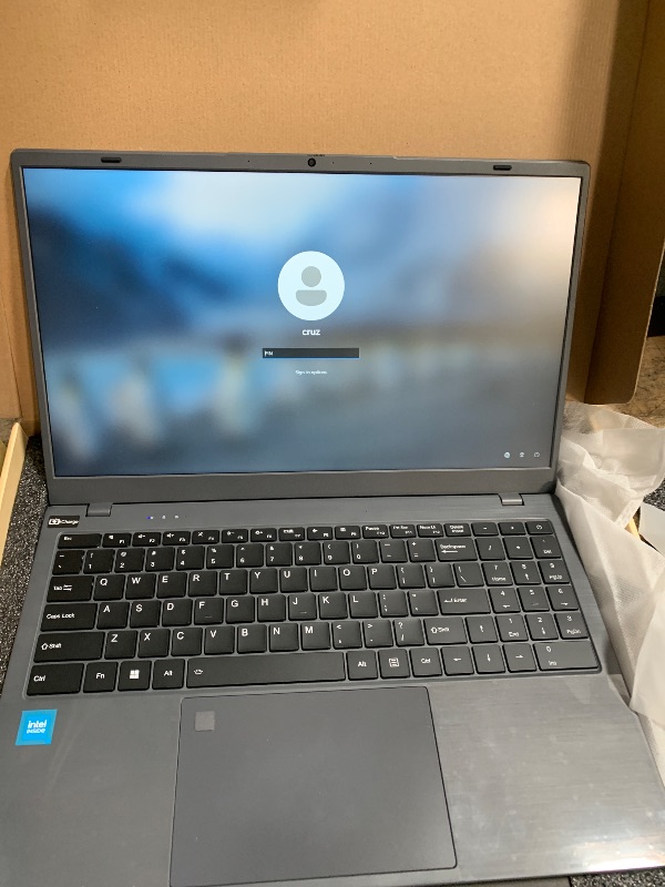 Photo 1 of * PARTA ONLY* UOWAMOU 15.6-inch Windows 11 Laptop, 16GB RAM, 512GB SSD, FHD IPS Display Laptop Computer, Intel N5095 Quad Core, 2.4/5G WiFi, BT4.2 Backlit and Fingerprint, Lightweight and Portable