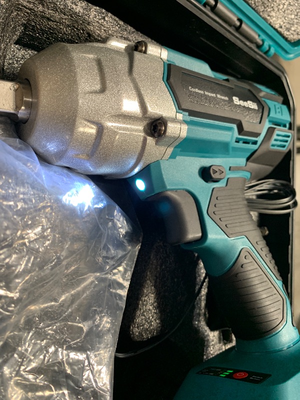 Photo 1 of *POWERS ON* Seesii Cordless Impact Wrench 1/2 inch, Brushless Impact Gun Max Torque 479 Ft-lbs(650Nm), 3300RPM w/ 2x 4.0 Battery, 6 Sockets,9 Drill,6 Screws, High Torque Power Impact Driver for Car Home, WH700