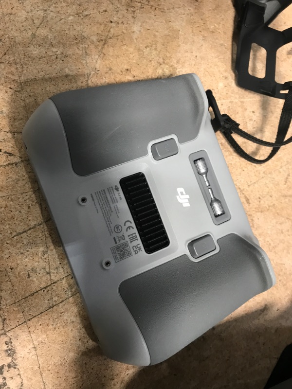 Photo 1 of DJI Mavic 3 Pro 4/3 CMOS Hasselblad Camera Dual Tele Camera HD Video Transmission 43-Min Max Flight Time Drone with DJI RC
