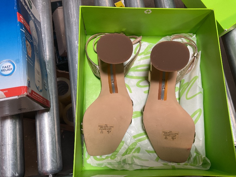 Photo 1 of Sam Edelman womens Kia Heeled Sandal, Gold Leaf, 8.5 US