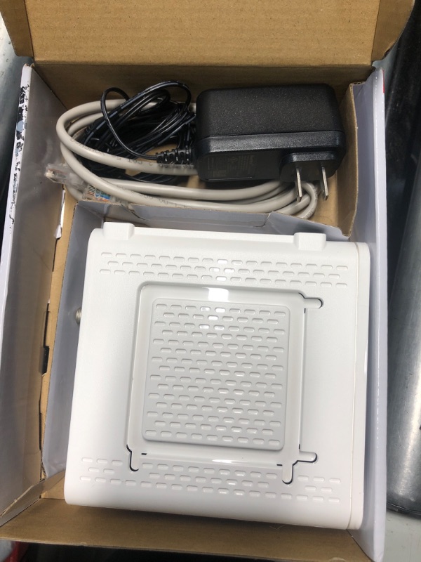 Photo 1 of ARRIS (SB6190) - Cable Modem - Fast DOCSIS 3.0 32x8 Gigabit Cable Modem, For Comcast Xfinity, Cox, Spectrum and more, 1 Gbps Port, 800 Mbps Max Internet Speed, 2 Year Warranty - White