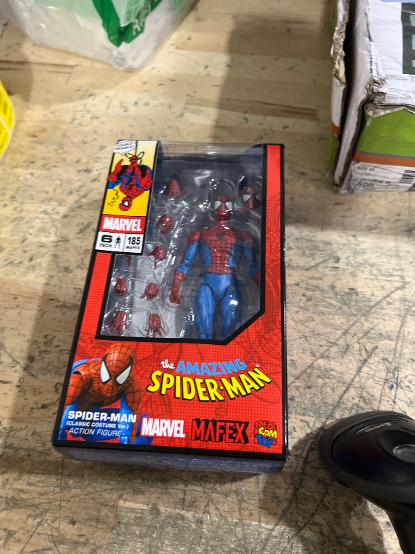 Photo 1 of ????????(MEDICOM TOY) MAFEX No.185 Spider-Man Spider-Man (Classic Costume Ver.) Total Height Approx. 6.1 inches (155 mm), Non-Scale, Pre-Painted Action Figure