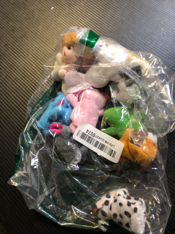 Photo 1 of 12 PCS Finger Puppets Set Mini Stuffed Animals Finger Puppet for Storytelling Playing Teaching Shows Playtime Schools Birthday Party Favor Supplies