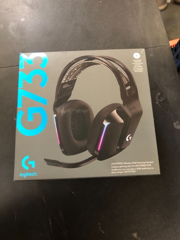 Photo 1 of Logitech G733 Lightspeed Wireless Gaming Headset with Suspension Headband, Lightsync RGB, Blue VO!CE mic technology and PRO-G audio drivers - Black