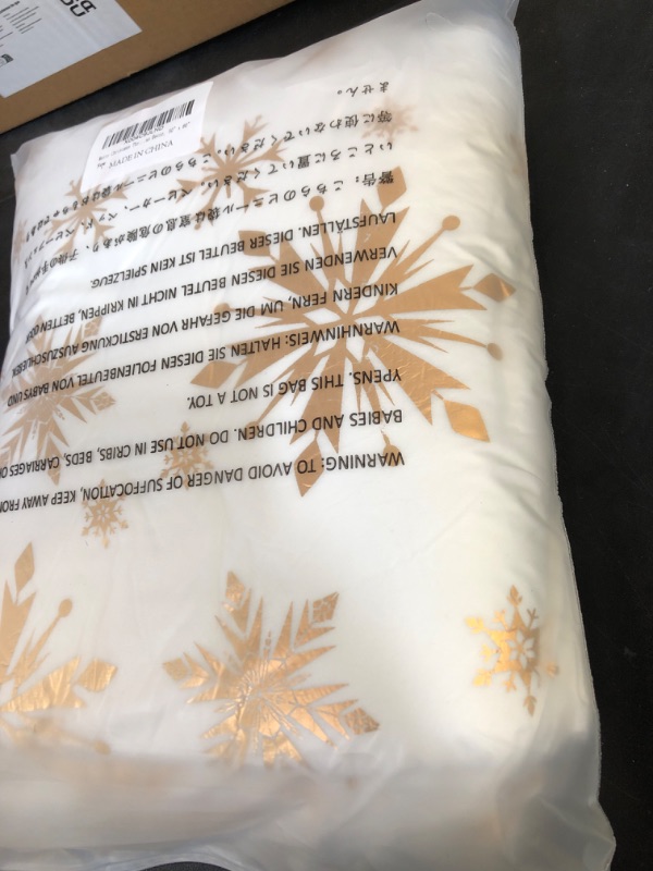 Photo 1 of Merry Christmas Throw Blanket, Gold Snowflake Foil Print Throw Blankets, White Winter Fluffy Fleece Blanket for Couch Warm Bed Napping Flannel Blanket for Sofa Bedroom Gift Xmas Decor, 50" x 60"