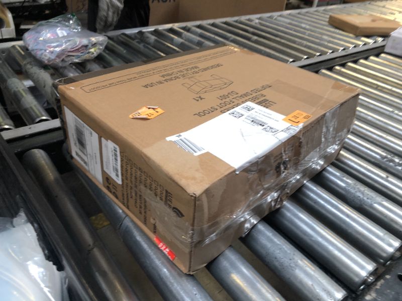 Photo 1 of LUE BONA Small Foot Stool Ottoman, Velvet Tufted Footrest with Plastic Legs, 9''H, Rectangle Foot Stools for Adult with Non-Slip Pads, Footstool for Living Room,Couch, Navy Blue