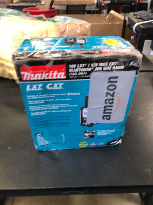 Photo 1 of Makita XRM06B 18V LXT Lithium-Ion Cordless Bluetooth Job Site Radio