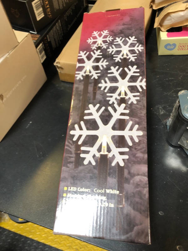 Photo 1 of ILLUMINEW Christmas Snowflake Pathway Lights, 5 Pack Solar Christmas Stake Markers with Cool White Fairy Lights for Outdoor Holiday Walkway Patio Garden Christmas Decorations (5PCS-Cool White-Snow)