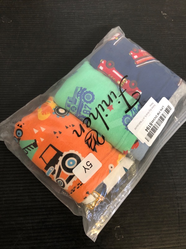 Photo 1 of Size 5T---Finihen Boys Boxer Briefs Toddler Soft Shark Dinosaur Underwear Children Baby Truck Undies Size 5T Multicoloured