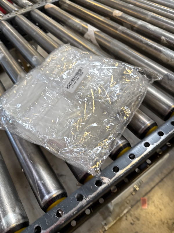 Photo 1 of Aemygo 100 Pieces Disposable Plastic Cake Cutter, Disposable Clear Cake Cutter and Server, Plastic Cake Serving Knife Dessert Server Cutter Utensils for Pie Tart Pizza Pastry Kitchen Wedding Bakery