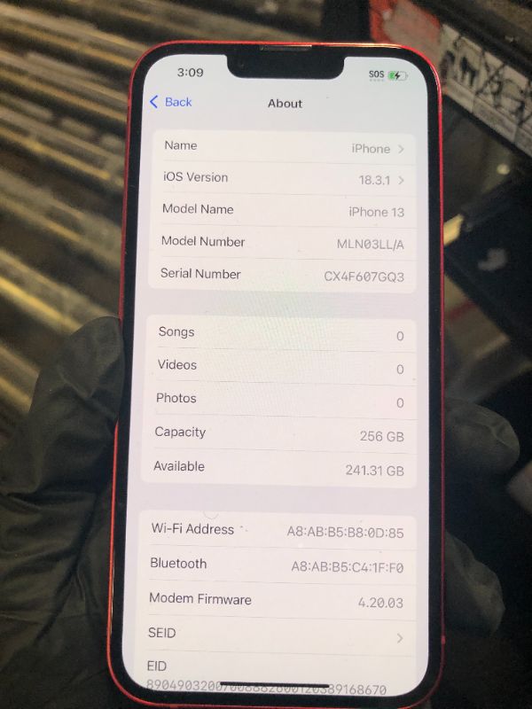 Photo 1 of Apple iPhone 13, 256 GB
