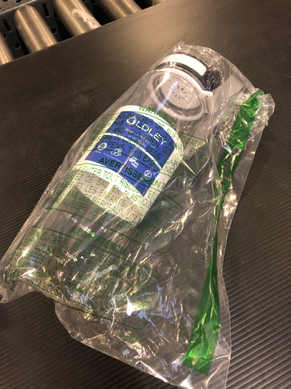 Photo 1 of OLDLEY 32 oz Water Bottle, Motivational Water Bottle with Time Marker, Sports Water Bottle With Strap, Leakproof & BPA Free Large Water Bottles for School, Gym, Travel, Outdoor, Tritan, Transparent