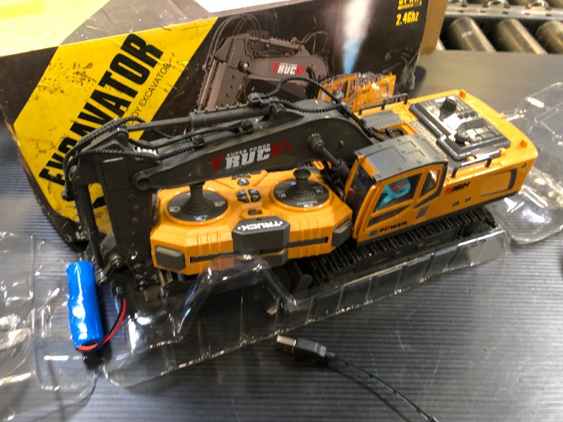 Photo 1 of 17CH Remote Control Excavator Construction Toy for Boys - 2400mAh RC Excavator Toy with Metal Shovel/Spray/Lights/Sounds, RC Digger Construction Vehicles Toys Excavator Toys Gift for Boys 8-12 Yr Old