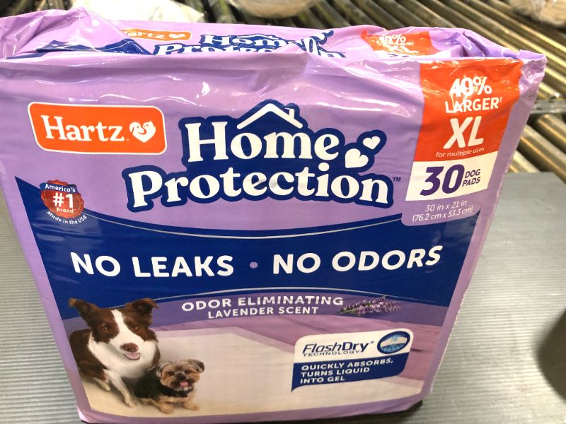 Photo 1 of Hartz Home Protection Lavender Scented USA Made Dog Pads, XL 30 count, Super Absorbent & Won't Leak, Odor Eliminating
