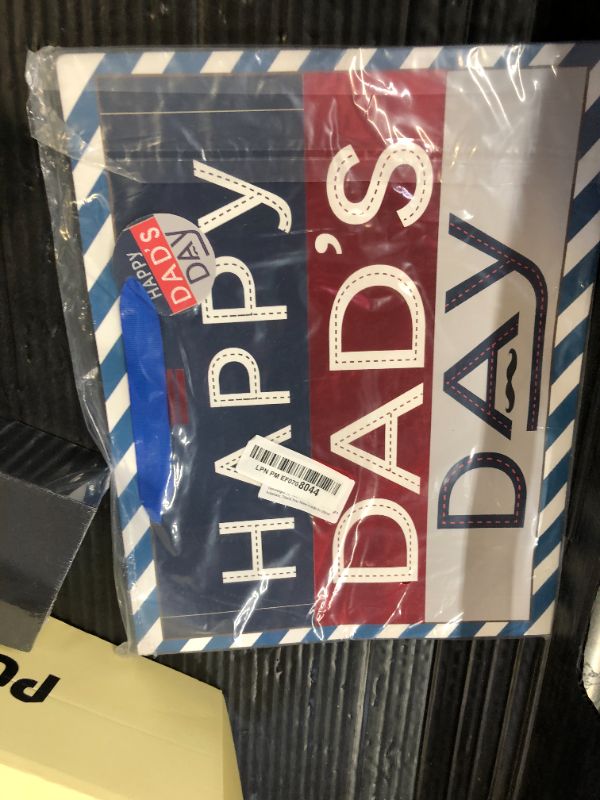 Photo 1 of Happy dads day sign