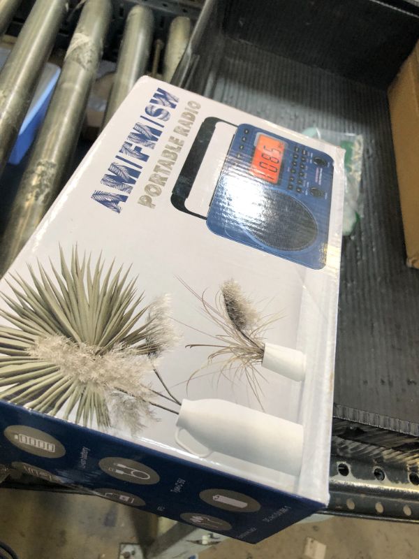 Photo 1 of AM/FM/SW Portable Radio