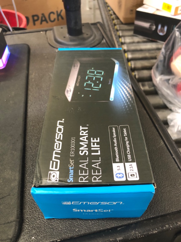 Photo 1 of Emerson Smartset Alarm Clock Radio with Bluetooth Speaker with USB Port for iPhone/iPad/iPod/Android and Tablets, 1.4" Cyan LED Display and Night Light, ER100301