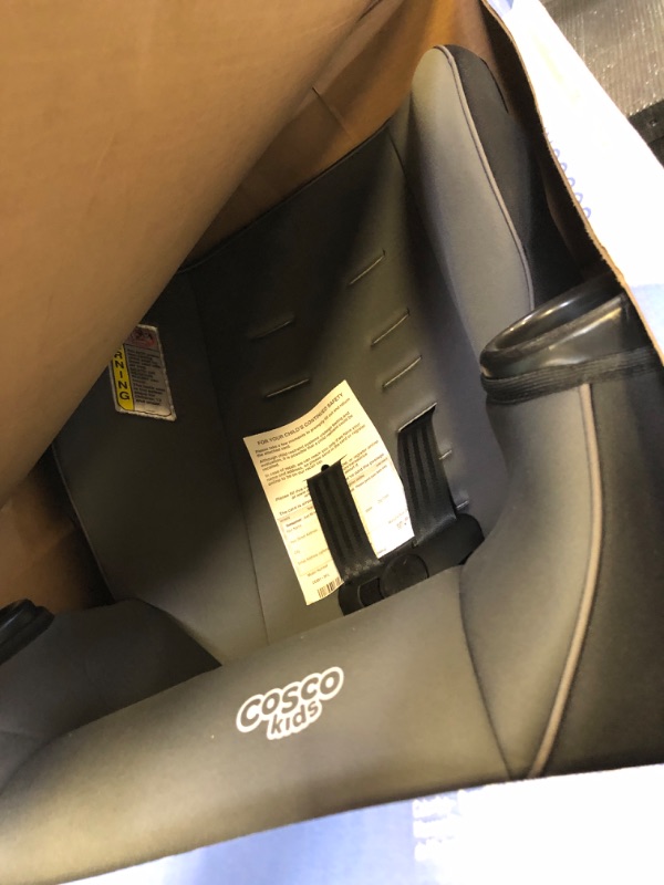 Photo 1 of Cosco Onlook 2-in-1 Convertible Car Seat, Rear-Facing 5-40 pounds and Forward-Facing 22-40 pounds and up to 43 inches, Black Arrows