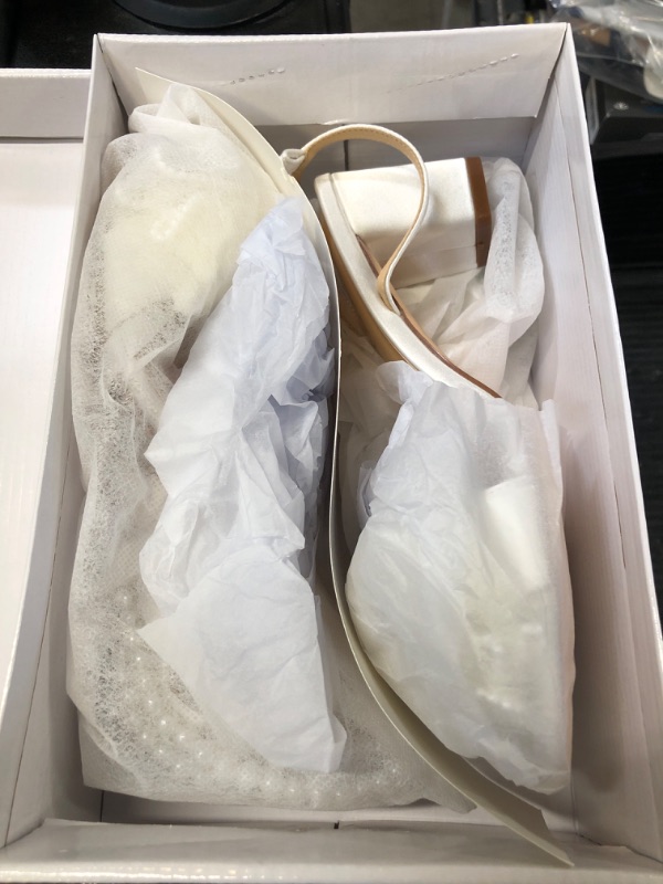 Photo 1 of SIZE 8 WOMEN'S HEELED SANDALS 