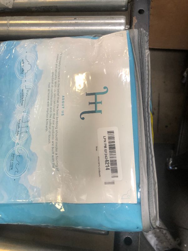 Photo 1 of Hearth & Harbor Extra Deep Pocket Queen Sheets Sets - Fits Mattress 18-24 Inches Deep - Extra Deep Pocket Sheets - 6 Piece Queen Size - Queen - Beach Blue Sheets