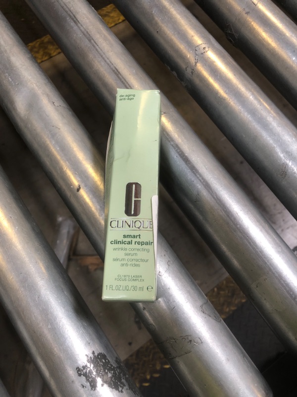 Photo 1 of Clinique Smart Clinical Repair Wrinkle Correcting Face Serum With Hyaluronic Acid, Peptides + Advanced Retinoid Serum | Anti-Aging + Hydrating, 1 Fl Oz
