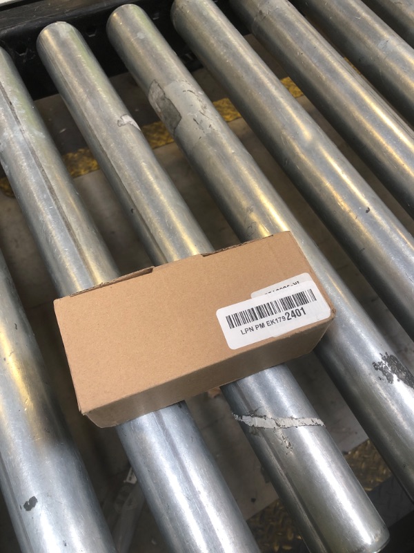 Photo 1 of BAKTH 14.4V 3000mAh NI-MH Battery for iRobot Roomba 500 510 520 530 532 535 540 545 550 552 555 560 562 570 580 581 582 585 595 600 610 620 630 631 650 660 700 760 770 780 790 800 870 880 R3