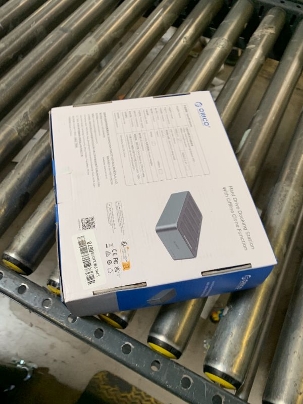 Photo 1 of ORICO USB C 5 Bay Hard Drive Cloner/Duplicate Hard Drive Docking Station Aluminum USB 3.2 Gen 1 for 2.5''/3.5'' SSD HDD Up to 20TB-6656C3