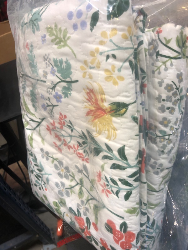 Photo 1 of Travan 3-Piece Quilt Set Quilted Bedspread Lightweight Coverlet Set Garden Style Floral Printed Oversized Quilted Bedding Set with Shams for All Season, Flower Sea, Queen Size