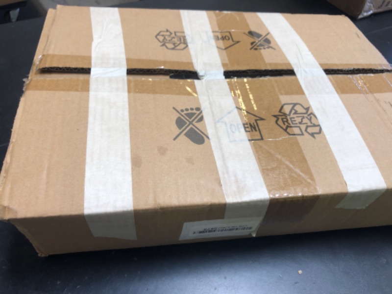 Photo 1 of Dyna-Living Gold Cylinder Pedestal Stands for Party - 3PCS 23.6"/31.5"/39.4" Display With Acrylic Plate for Wedding, Cake, Metal Plant Columns for Vases, Birthday Party Decoration