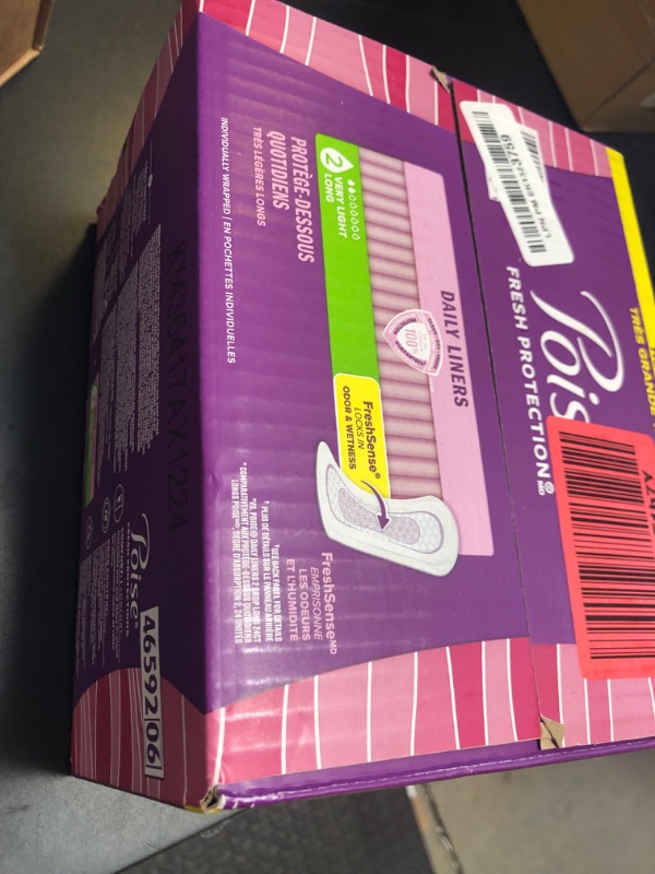 Photo 1 of Poise Daily Liners Women's Very Light - Long Postpartum Incontinence Liners, 114 Count