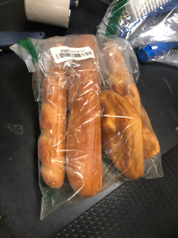 Photo 1 of Woration 4pcs Artificial French Bread Set Fake Loaf Simulation Baguette Faux Pastries Food Model Display Home Kitchen Decoration Bakery Ornament