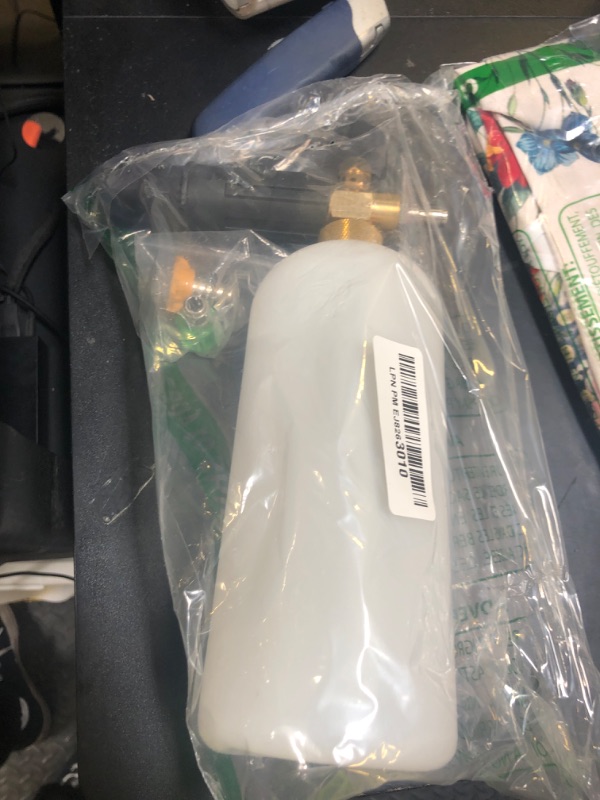 Photo 1 of Tool Daily Foam Cannon with 1/4 Inch Quick Connector, 1 Liter, 5 Pressure Washer Nozzle Tips