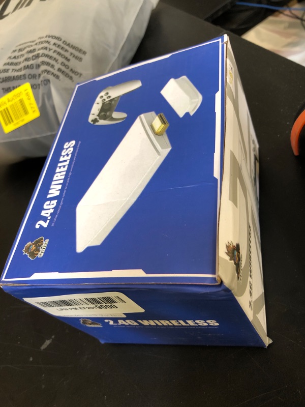 Photo 1 of Wireless Retro Game Console7749