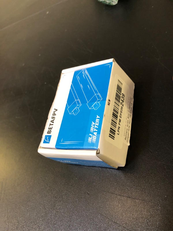 Photo 1 of BETAFPV 4pcs BT2.0 550mAh 1S Battery 3.8V 40C/80C Lipo Battery with BT2.0 Connector Compatible for 75-85mm 1S FPV Racing Whoop Drone Quadcopters Like Meteor75 Pro FPV Drone