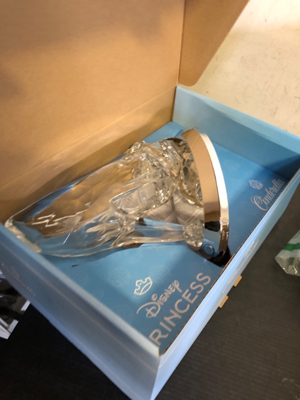 Photo 1 of Paladone Cinderella Glass Slipper Light Officially Licensed Disney Princess Night Light, Magical Glow Mode and Standard Lighting, Collectors Gift